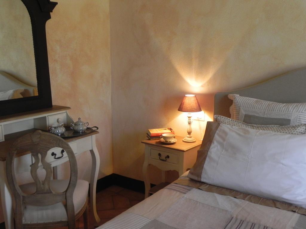 Agriturismo Sugheretello Semproniano الغرفة الصورة